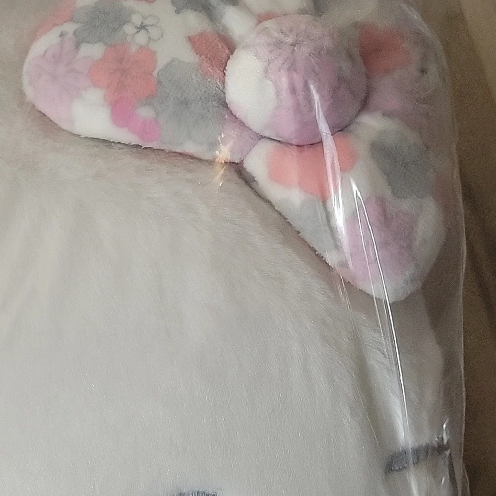 HELLO KITTY 2PC PILLOW SET
